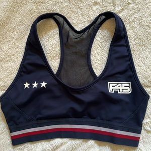F45 coach sports bra size M